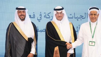 Photo of تكريم فريق بديع التطوعي من سمو محافظ الأحساء بمشاركته بفعاليات أنثر أثر