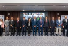 جانب من اجتماع مجلس أمناء الجامعة المصرية اليابانية للعلوم والتكنولوجيا بحضور وزير التعليم العالي.